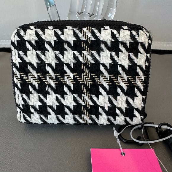 Betsey Johnson Wristlet Houndstooth Cloth Wallet Coin & Card Compartment K106 - Picture 3 of 14